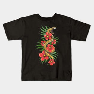 Crawling Snake with flowers and grass Leaves. Kids T-Shirt